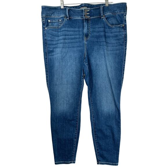 Torrid three button super soft denim jeggings, size 22R - Picture 1 of 10